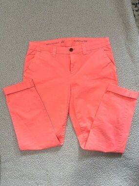 Gap Women’s Coral Chino Capri Pant